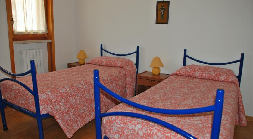 לצ'ה B&B Al Giardino חדר תמונה